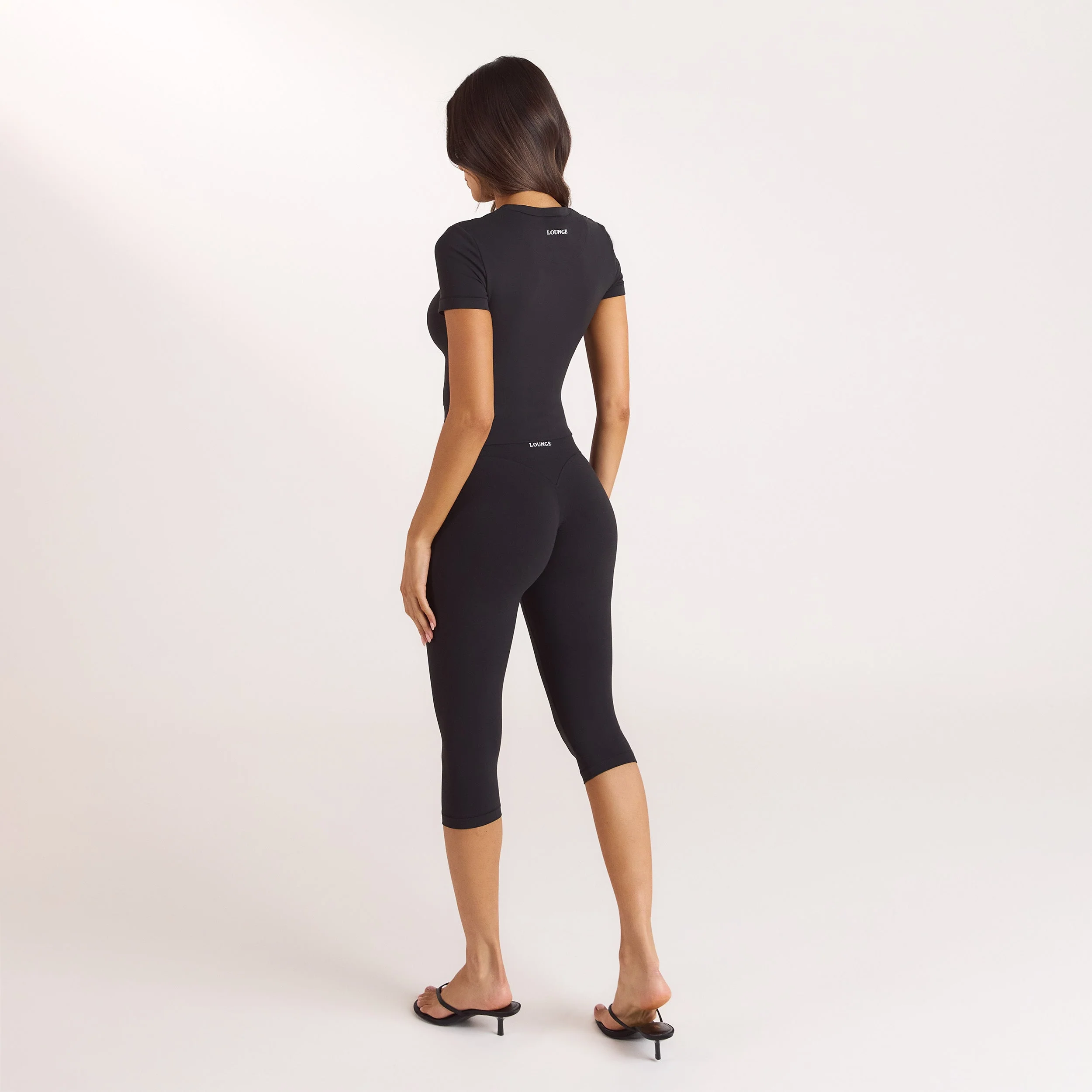 ContourSoft Capri Leggings - Black - Image 2