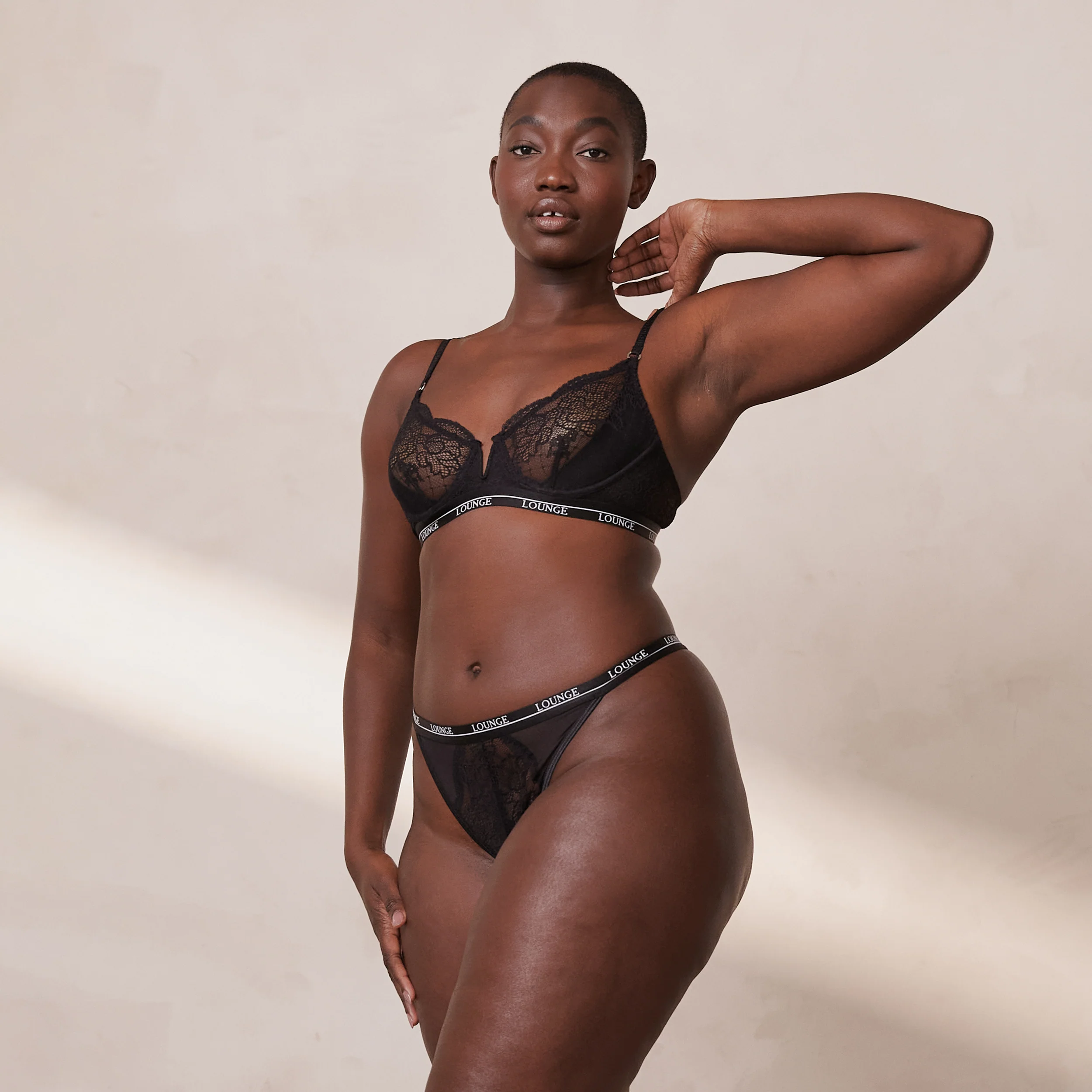 Royal Balcony Bra  - Black - Image 11