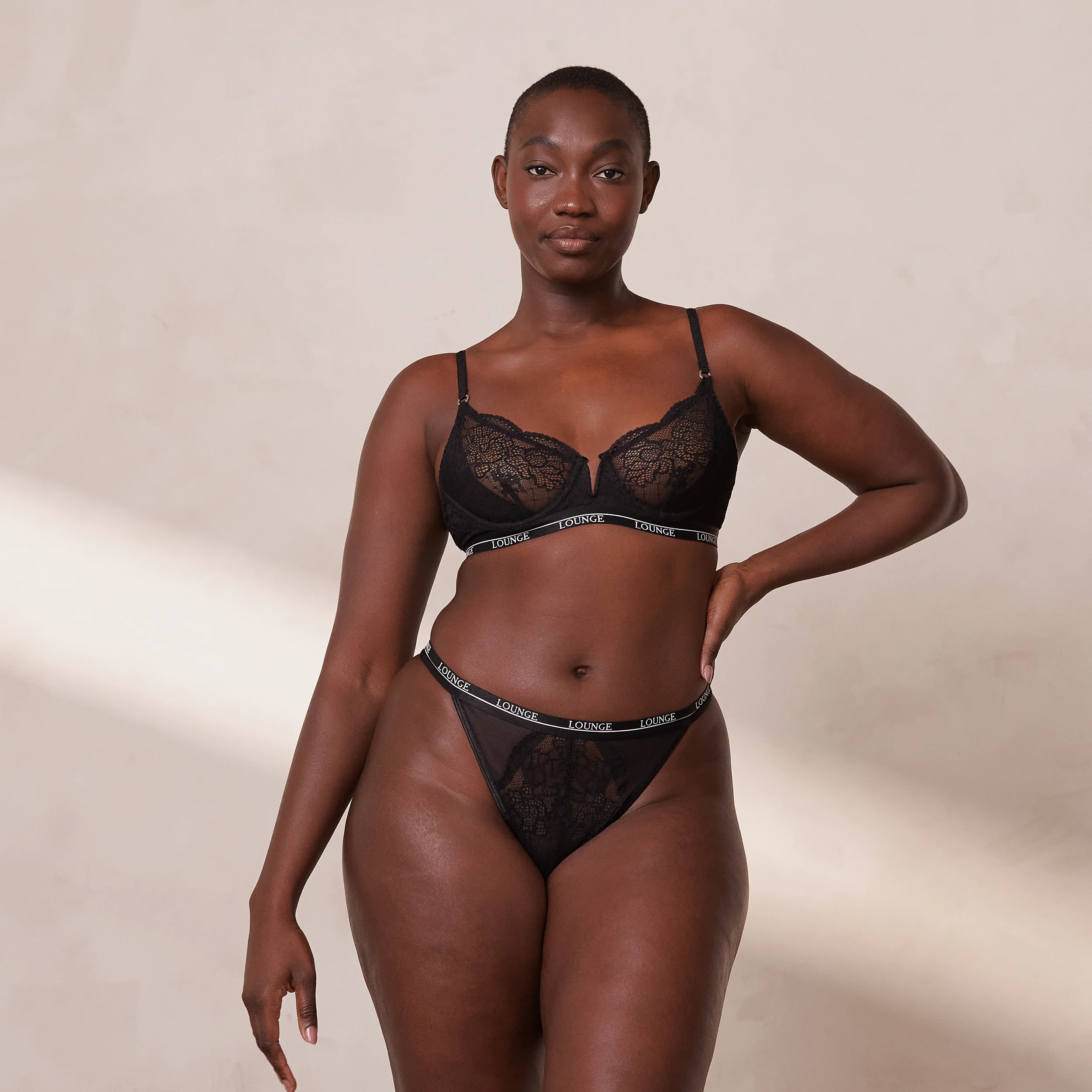 Royal Balcony Bra  - Black - Image 7
